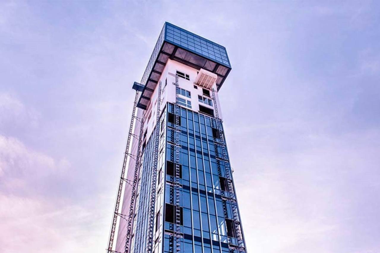 Sky Tower Suite Mestre Exterior foto