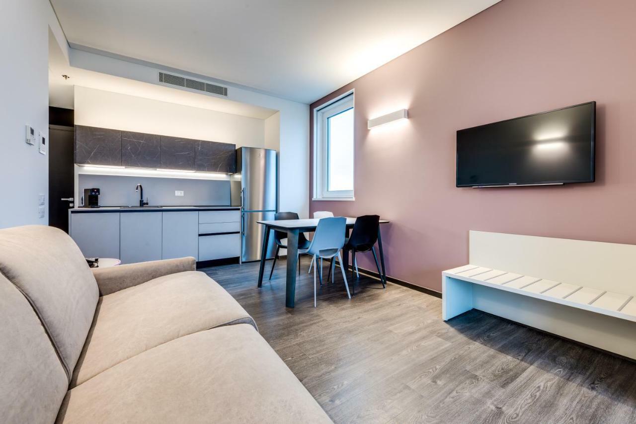 Sky Tower Suite Mestre Exterior foto